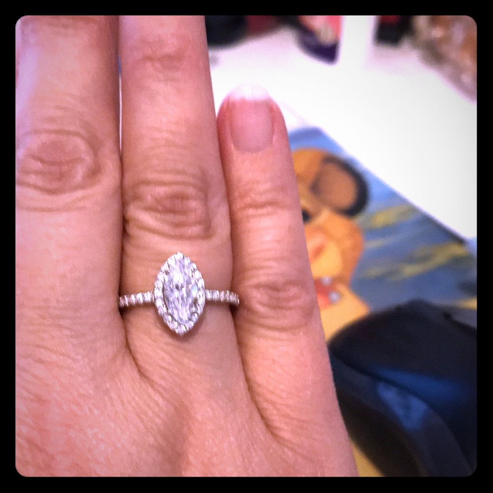 Marquises halo cz ring